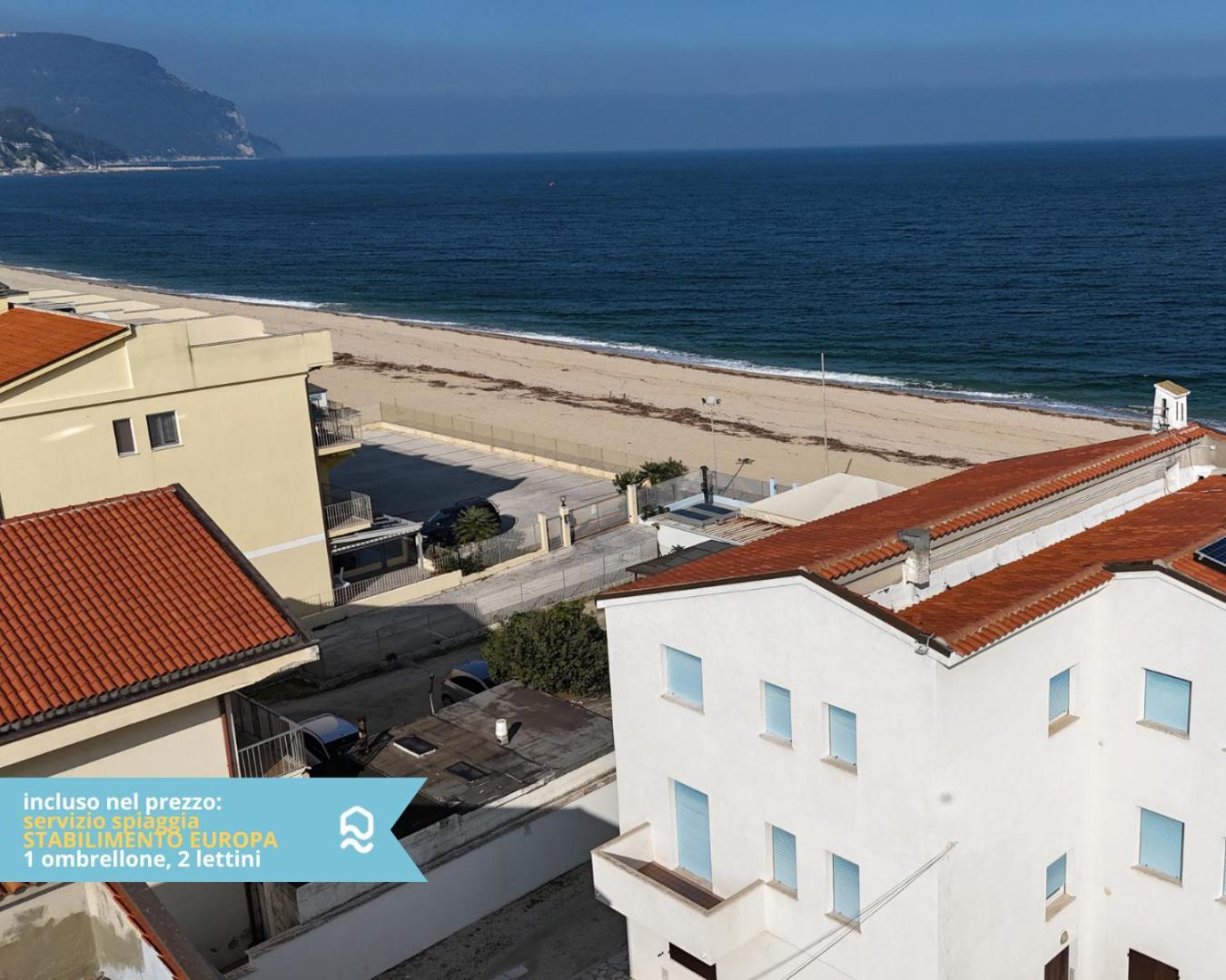 Rs321 - Marcelli, Trilocale Fronte Mare Con Spiaggia Inclusa المظهر الخارجي الصورة